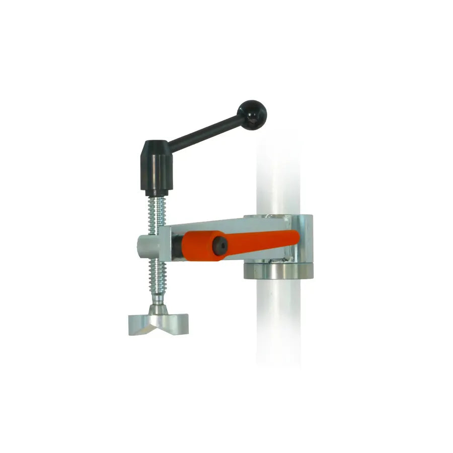 Clamping arm with clamping element for clamping tower ø 50 mm