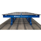 Frontalansicht von drei breiten und verschiebbaren Tischbrücken auf der Fahrbahn