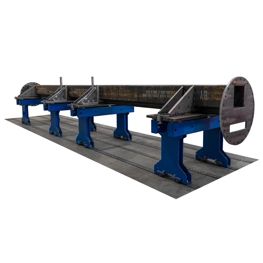 Seitenansicht von vier Tischbrücken mit aufgespannter Tahlkonstruktion für den Stahlbau