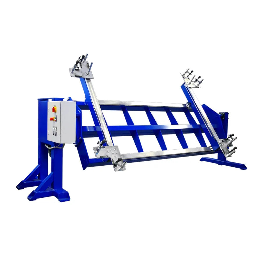Industrie-Rahmenschweißvorrichtung für maß- und winkelgenaues Schweißen von großen Rahmen.