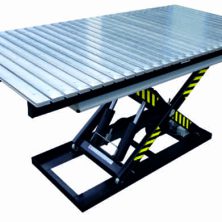 Hubschweisstisch-in-AlCu-zur-Edelstahlbearbeitung-von-FOERSTER-welding-systems